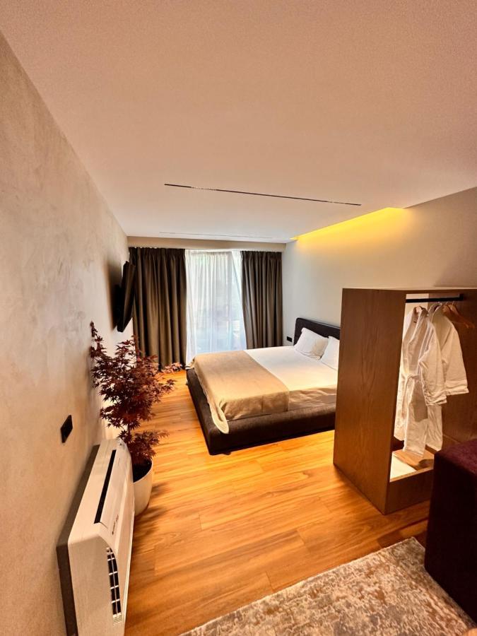 Aia Suites & Apartments Tirana Exterior foto